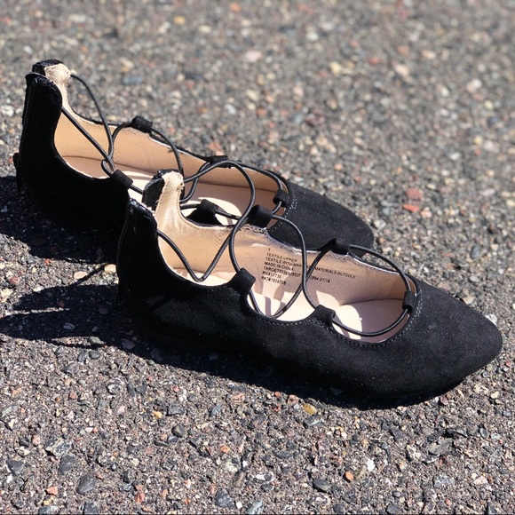 Girl’s Black dress shoes - Picture 2 of 3